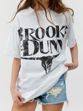 Brooks & Dunn Oversized Tee Size S/M
